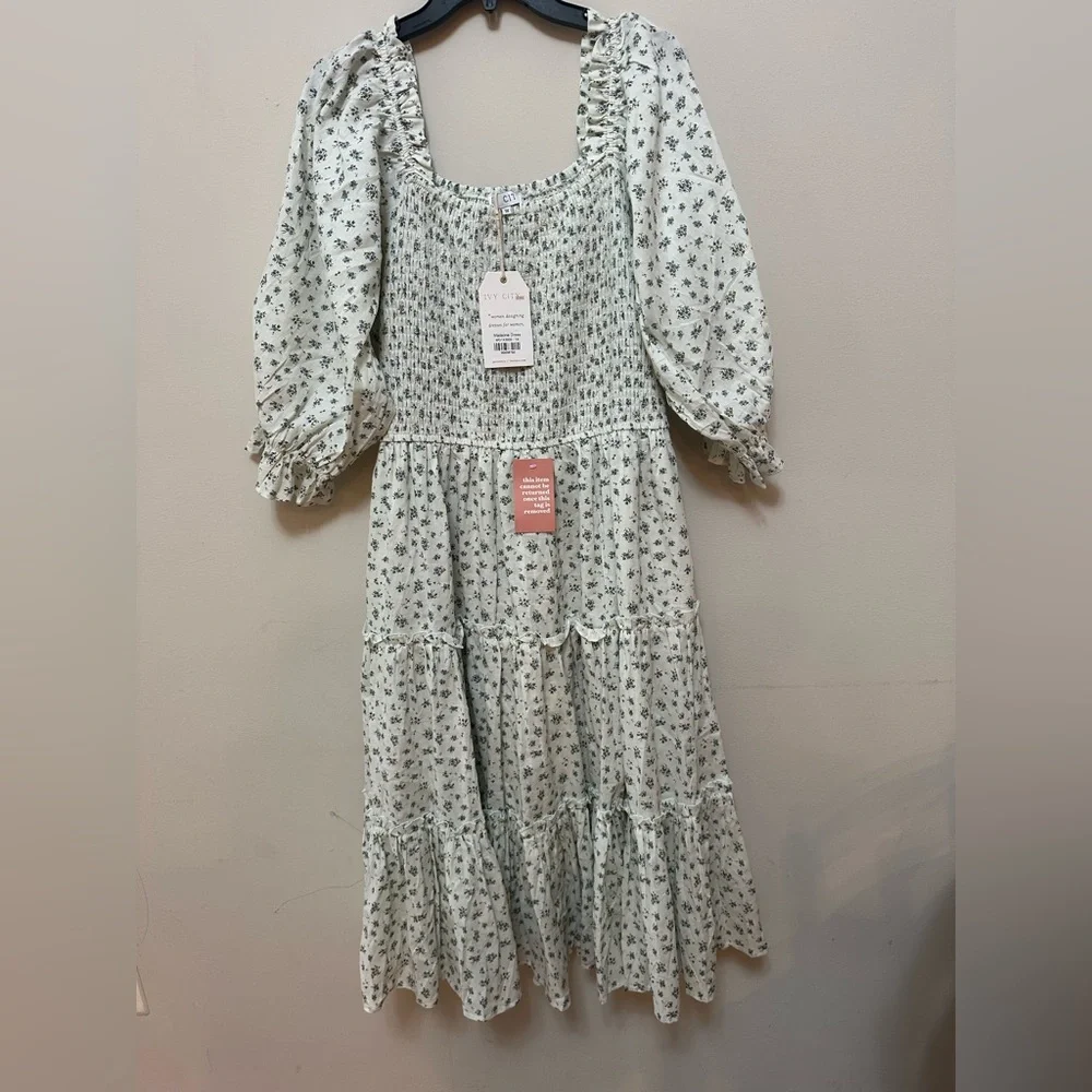 Ivy City Co. Madeline Dress 1X – Floral Smocked Puff Sleeve Midi NWT Retail $158 - Picture 3 of 10